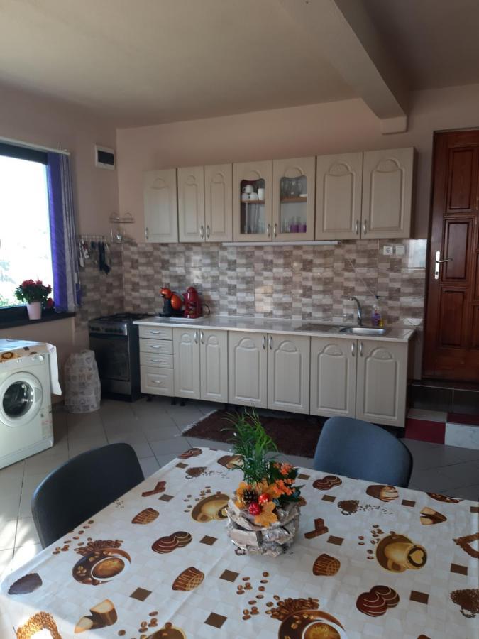 Becze Vanda kulcsosház Szárhegy Kültér fotó